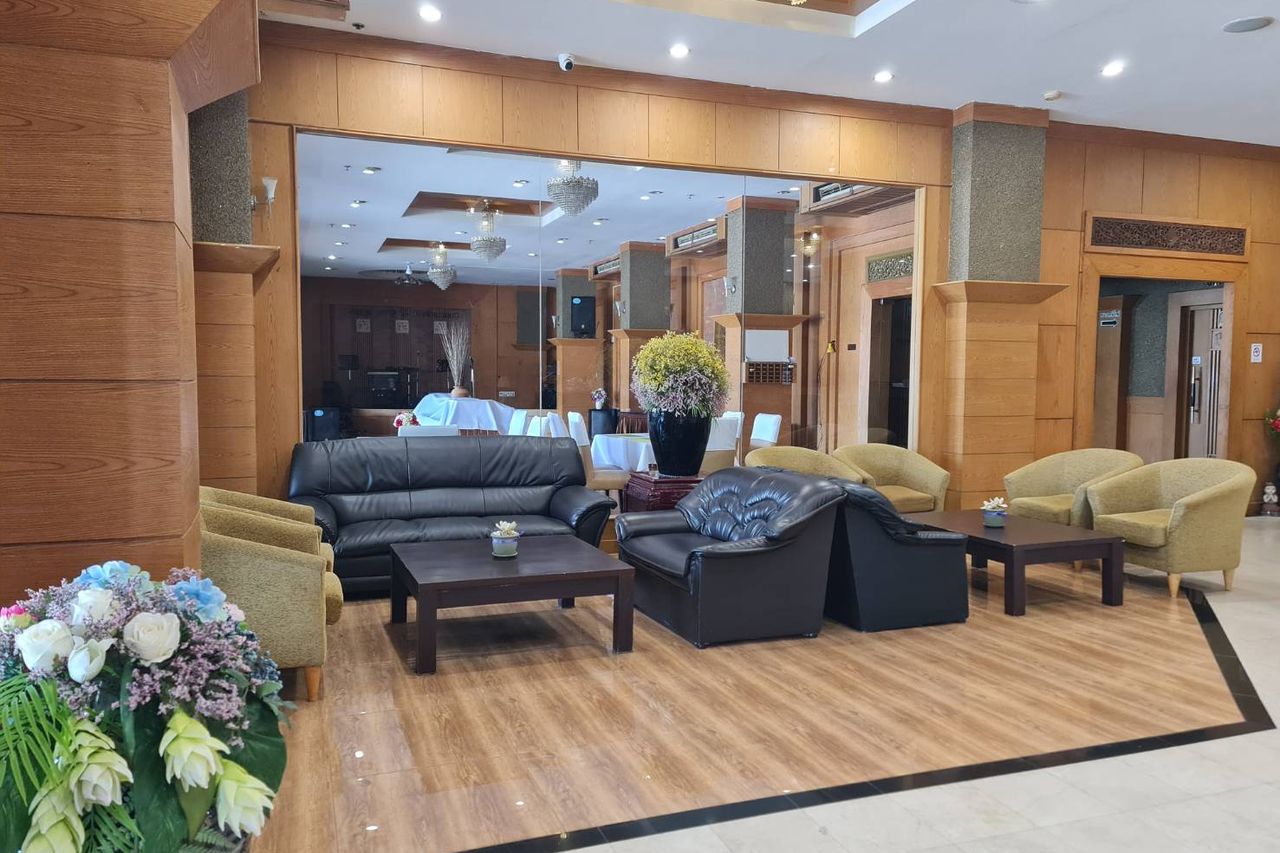 The Rich Hotel