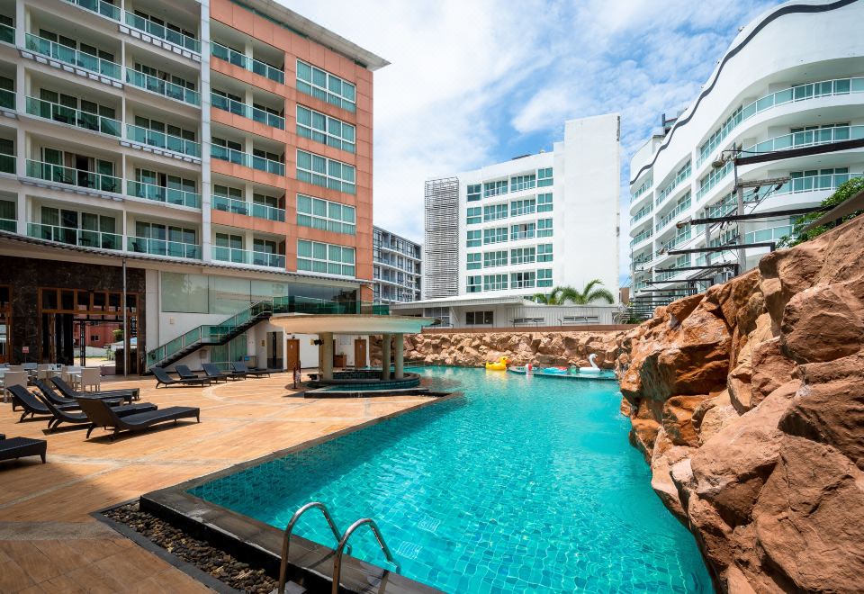 Centara Nova Hotel & Spa Pattaya
