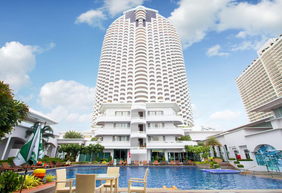 D Varee Jomtien Beach