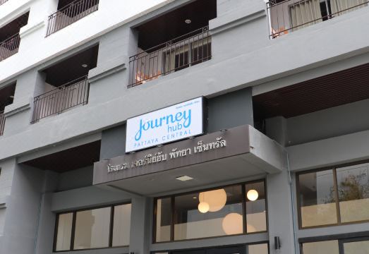 Oakwood Hotel Journeyhub Pattaya