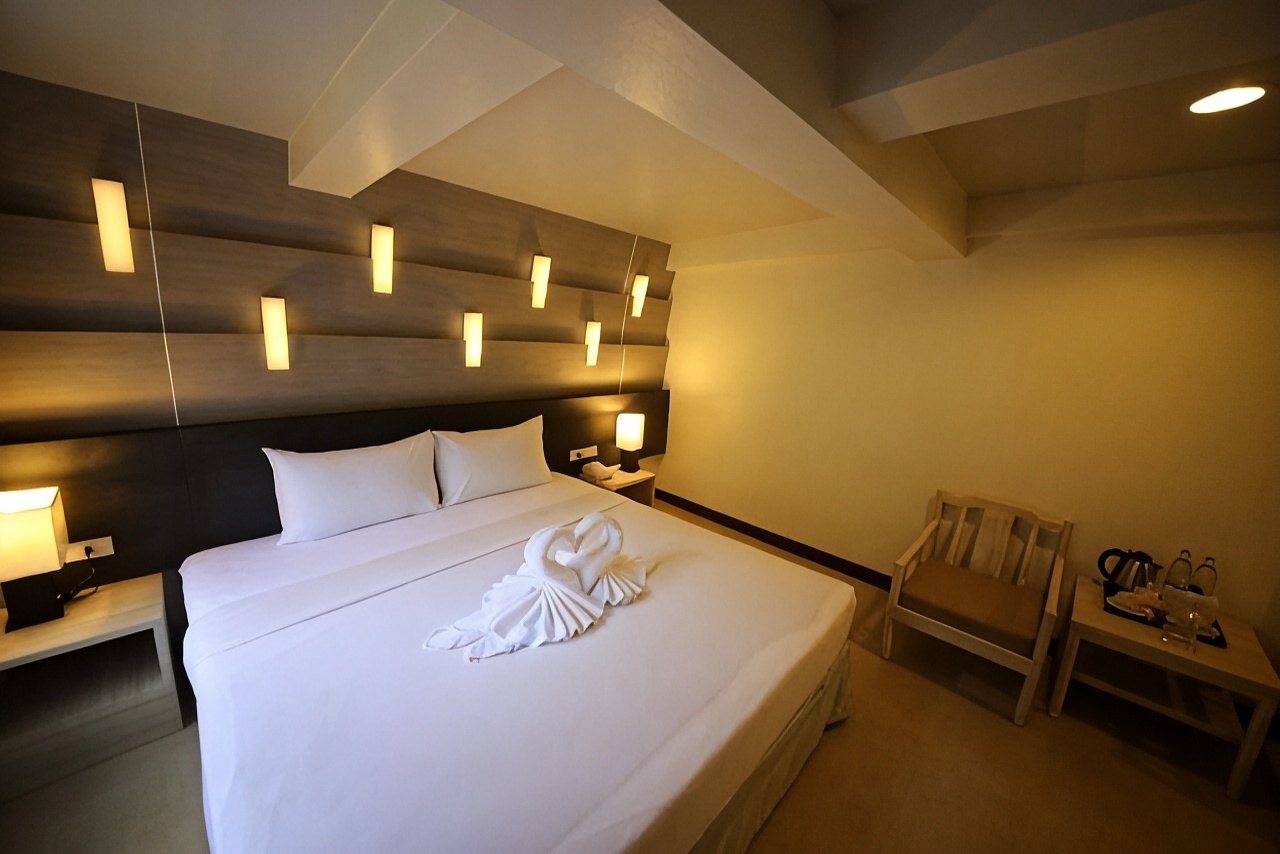 Sunshine Hotel & Residences