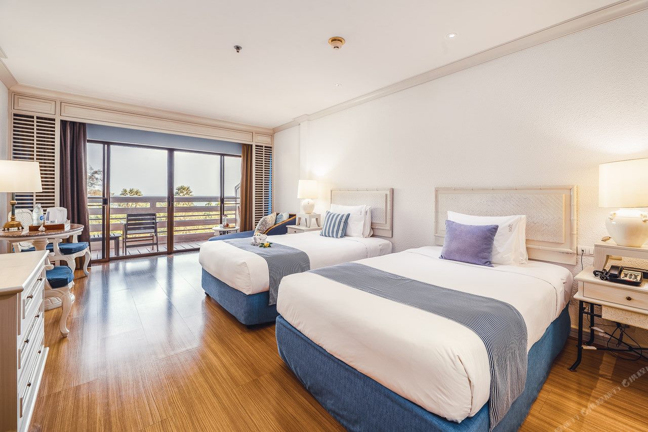 Sea-view room with private balcony and wood floor at The Regent Cha Am