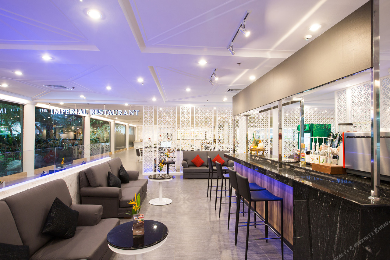 The Imperial Restaurant and bar inside the hotel