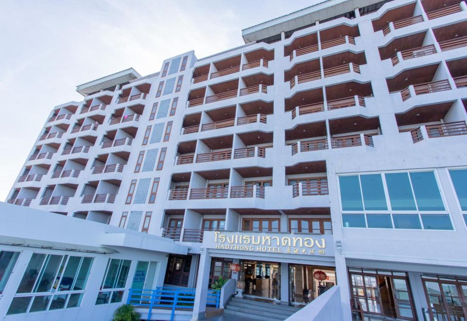 Hadthong Hotel