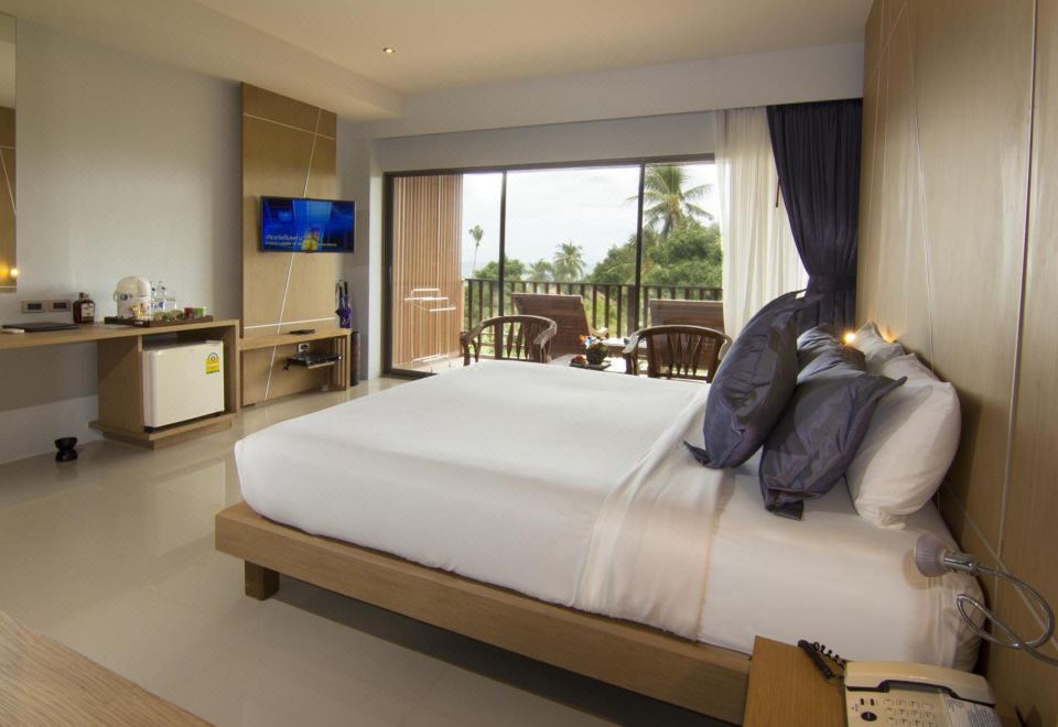 Chaweng Cove Beach Resort