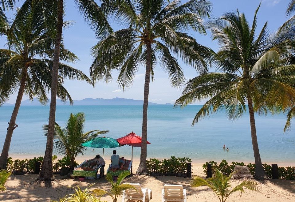 Maenam Resort