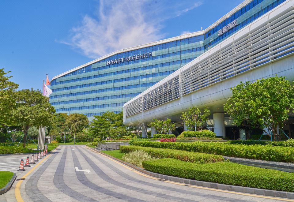 Hyatt Regency Shenzhen Airport (深圳机场凯悦酒店)