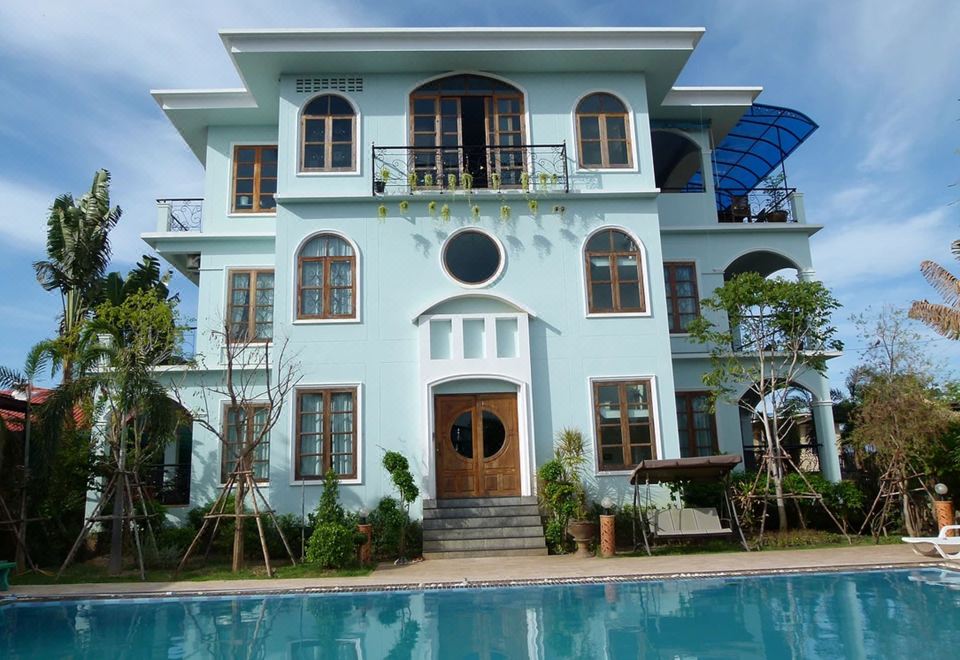 Baan Georges Hotel