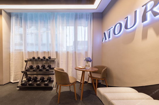 ห้องพัก Atour Hotel Suzhou Guanqian Leqiao (苏州观前街乐桥亚朵酒店) โทนไม้อบอุ่นทันสมัย