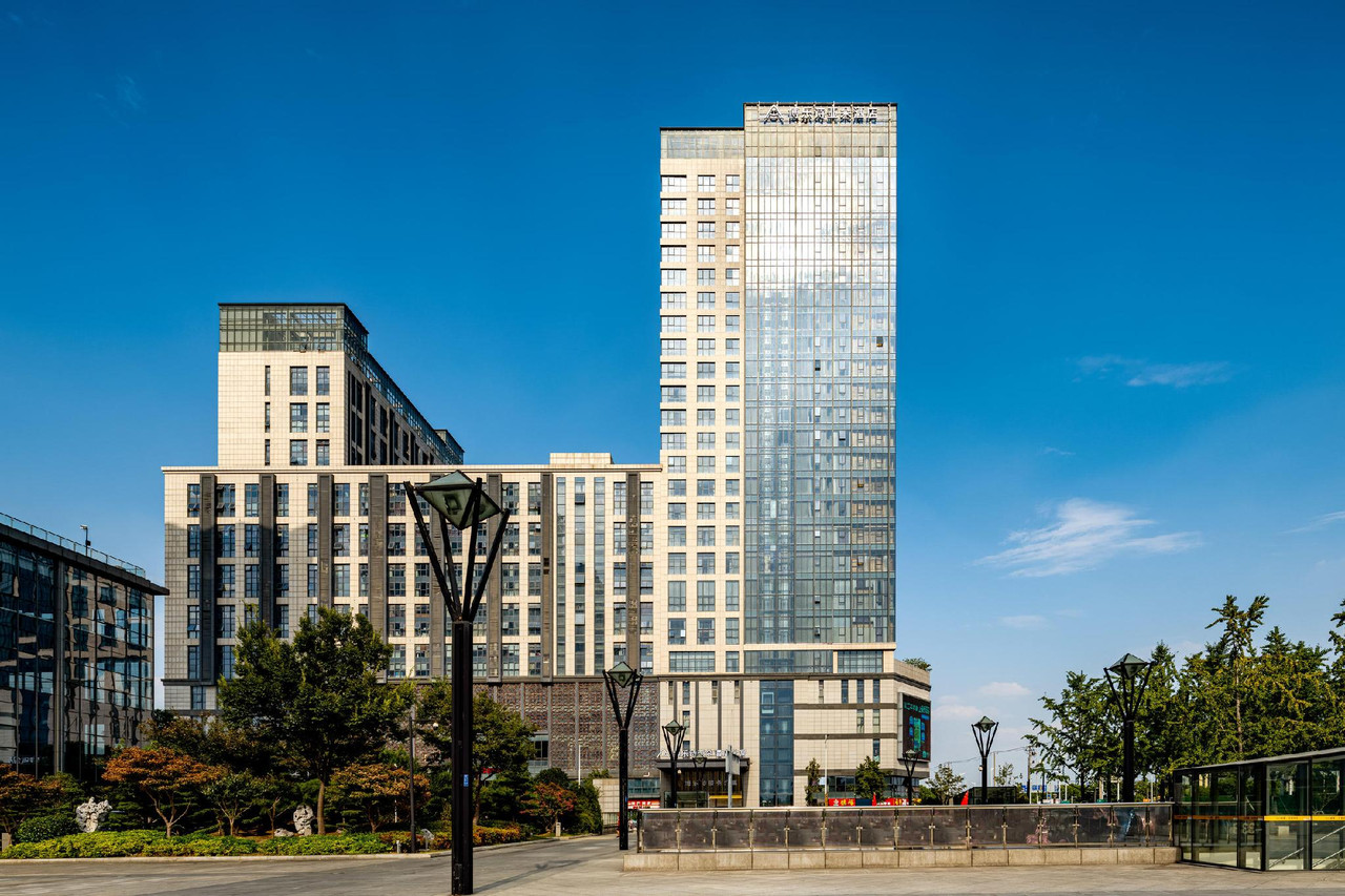 Atour Hotel Suzhou Railway Station North Square (苏州火车站北广场亚朵酒店)