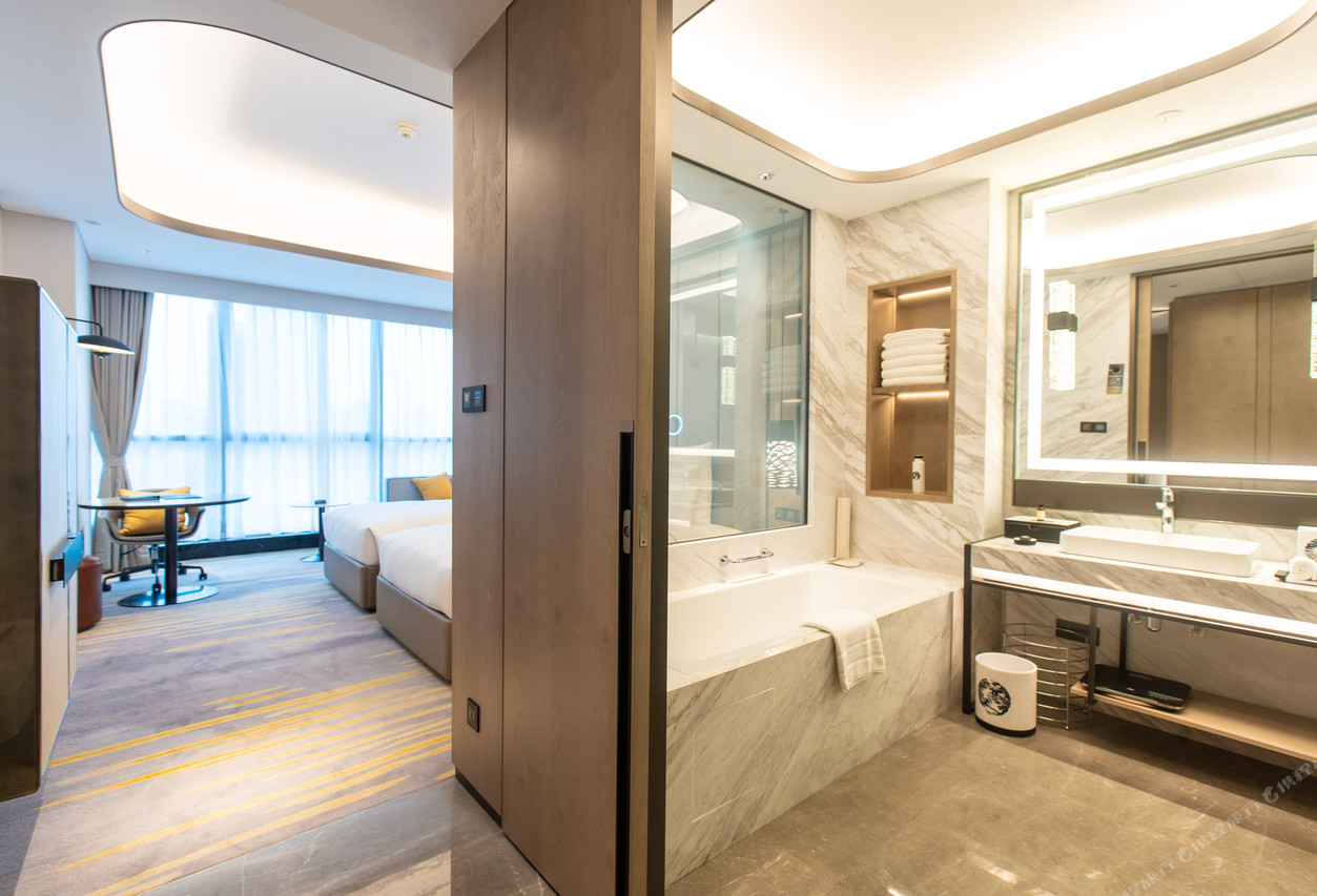เลานจ์ผู้บริหารวิวเมืองมุมกว้างของ Pullman Suzhou Zhonghui