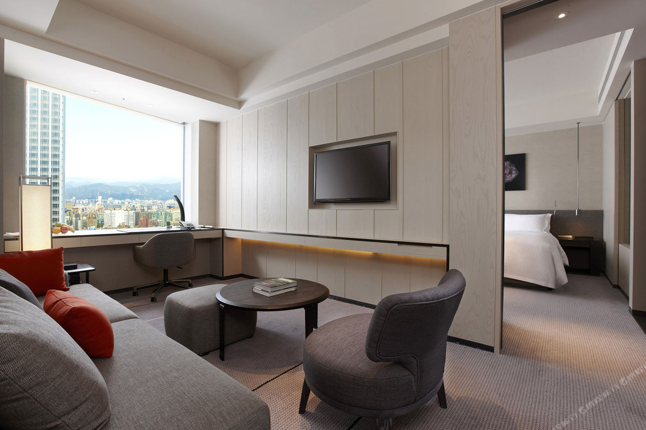 ห้องพักกว้างขวางสไตล์อาร์ตของ Humble House Taipei