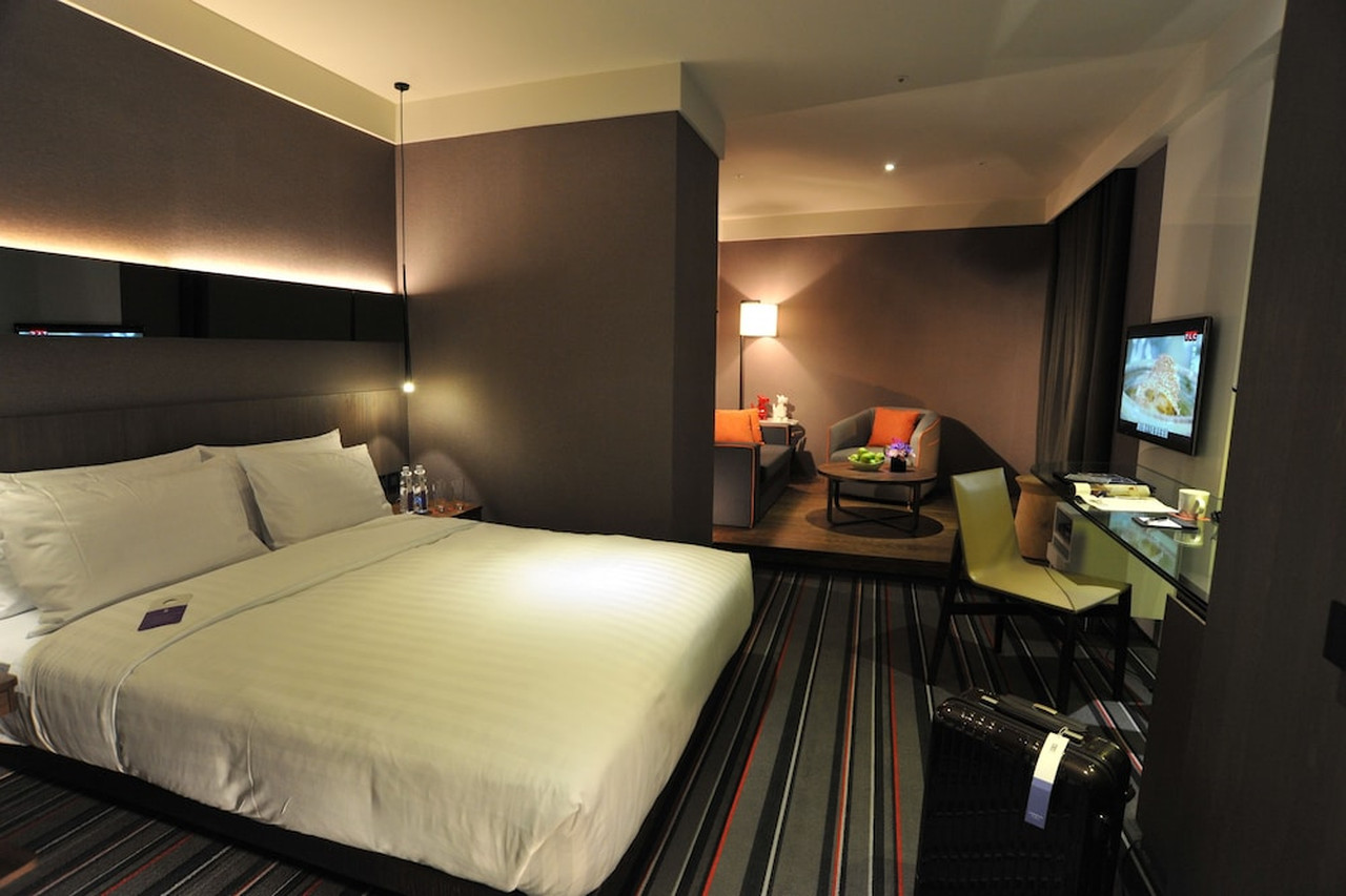 Guest room