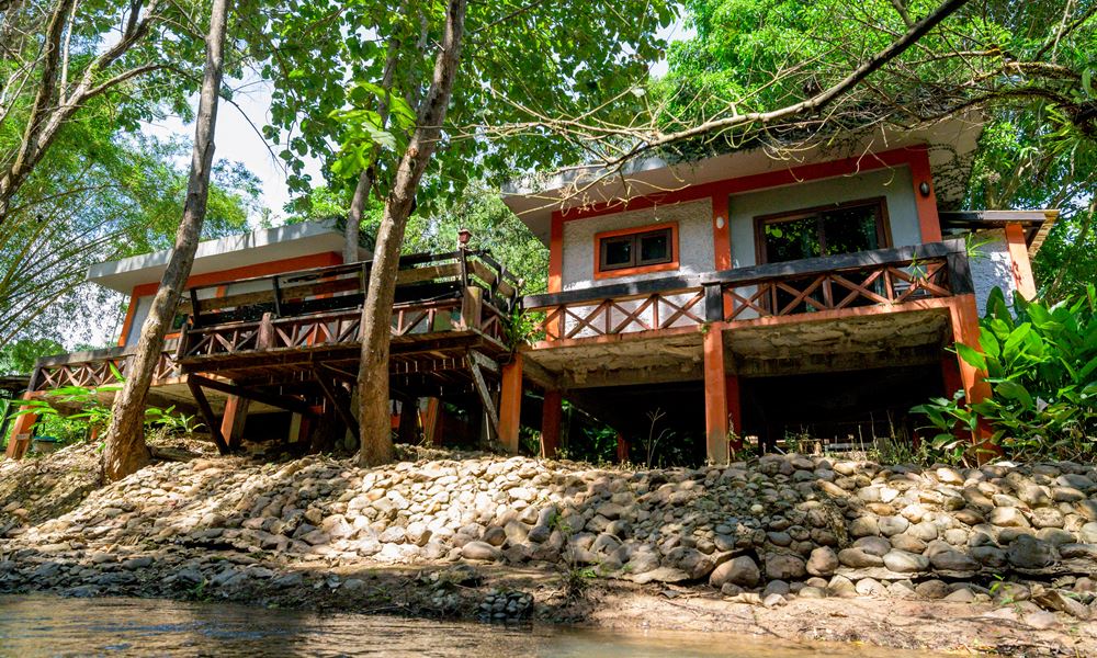 Thee Lor Su Riverside Resort