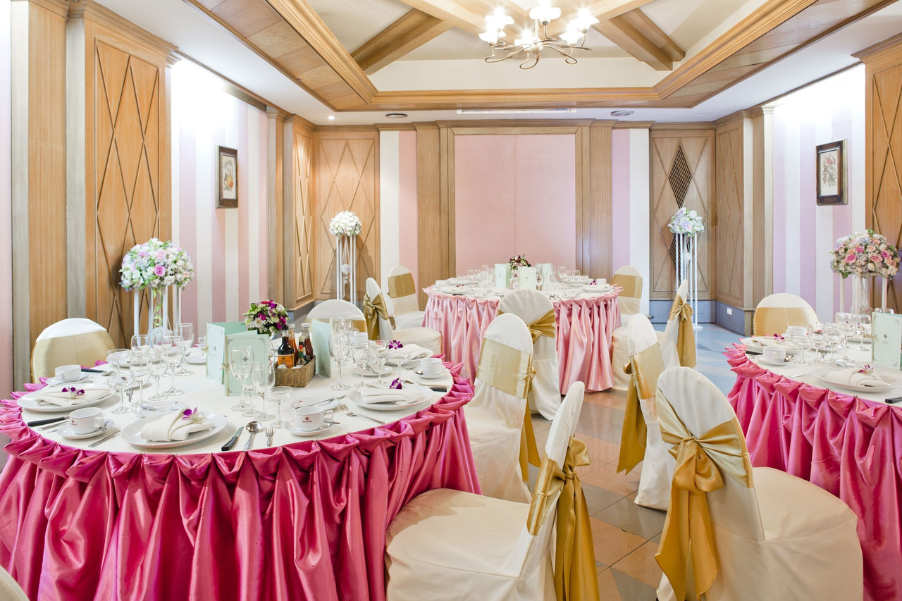 Udondusadee Grand Ballroom set for a banquet